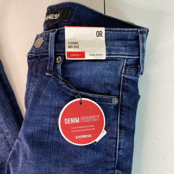 Express Mid Rise Dark Wash Legging Jean - Picture 4 of 8